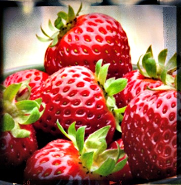 California Strawberries - Food Fashionista Blog